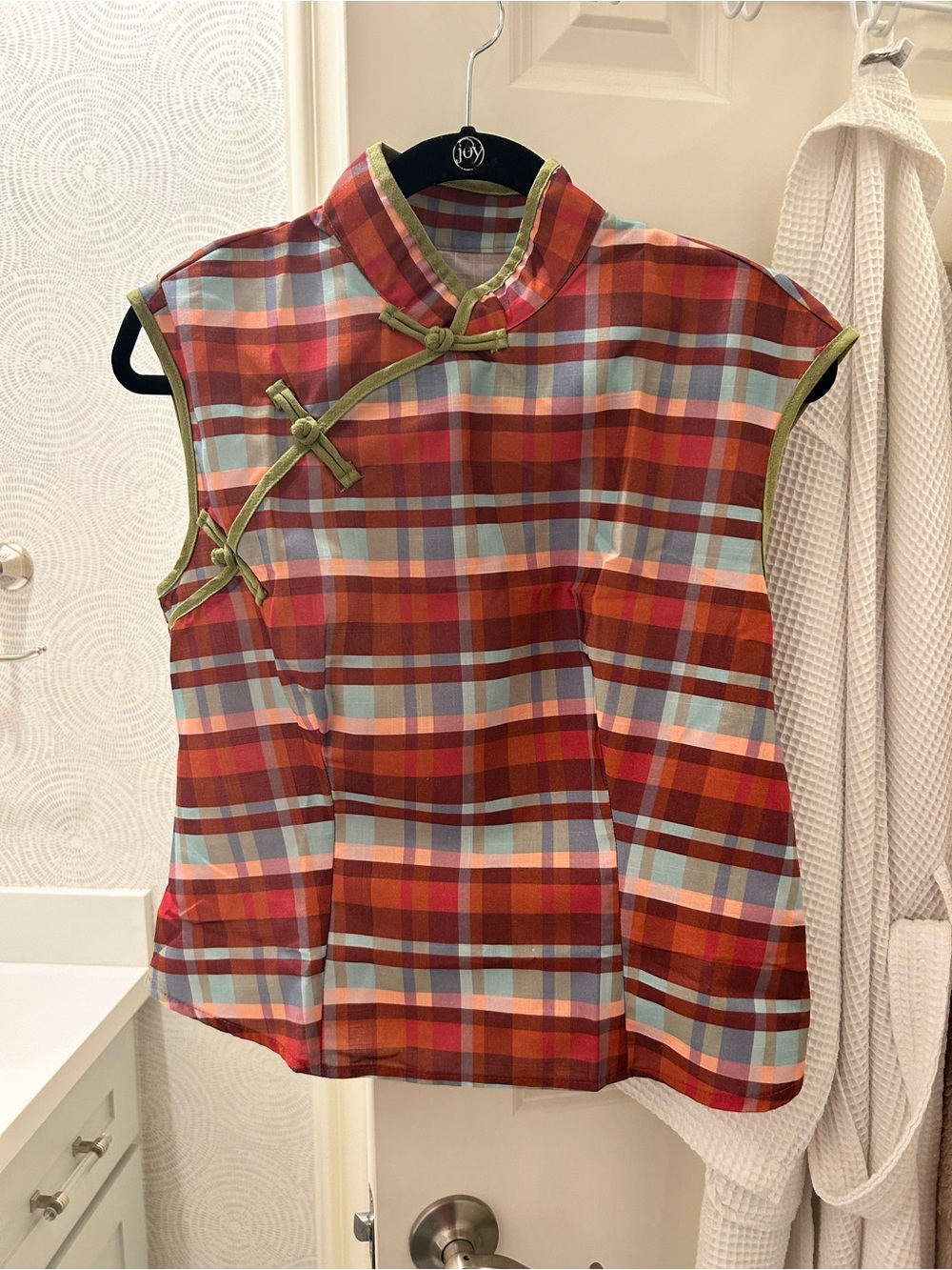 SHEIN Rust-Trim Plaid Sleeveless Top
